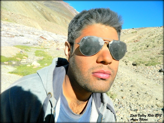 arjun looking cool in his sunglasses
